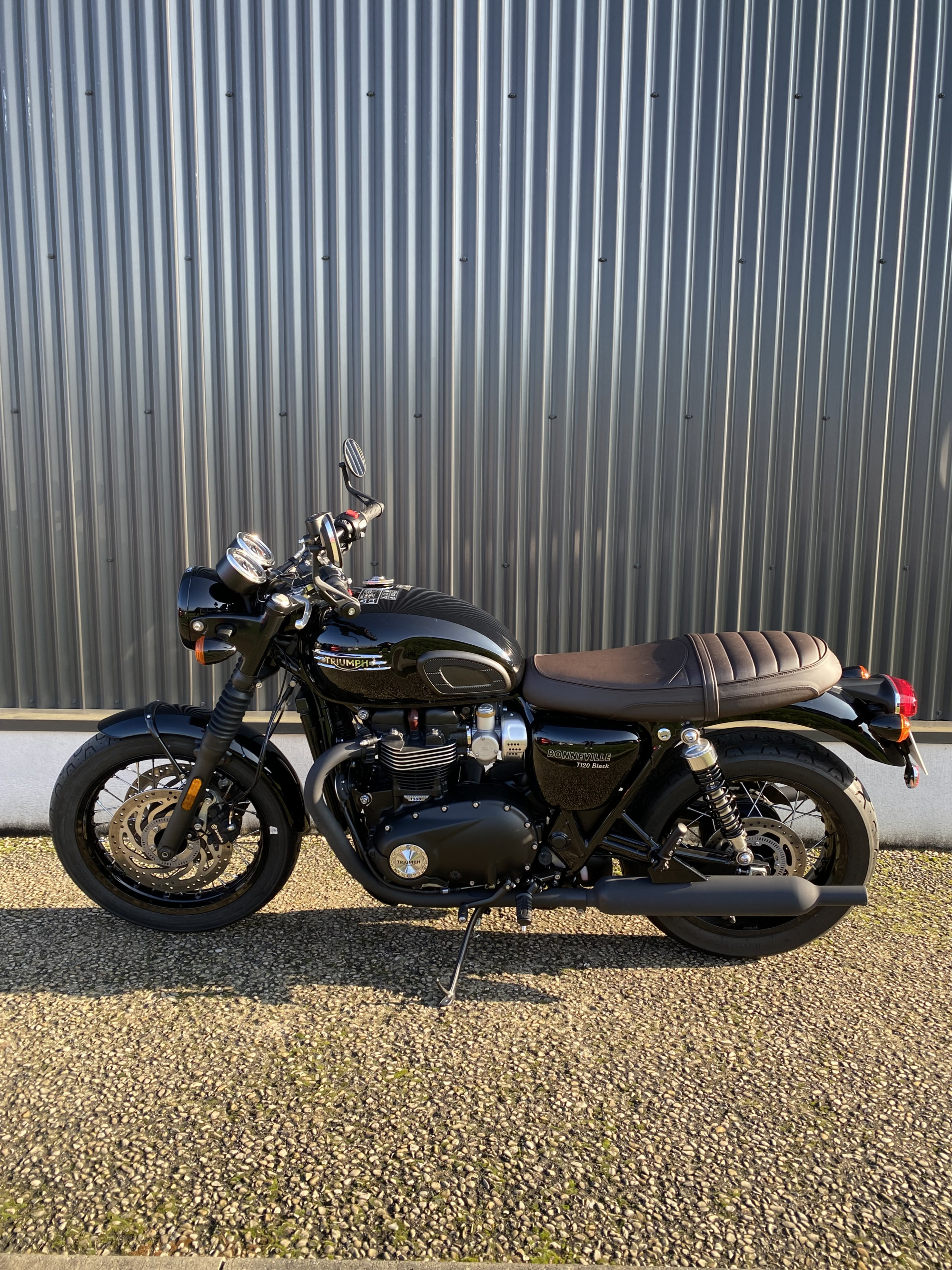 TRIUMPH 1200 BONNEVILLE T120