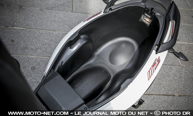  Essai MP3 300 HPE : le scooter trois-roues compact de Piaggio