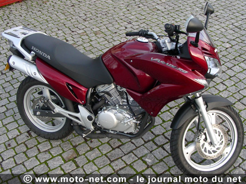 Offre spéciale : Honda Varadéro 125 version Travel pour 1 € de plus