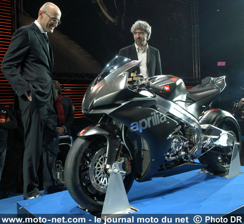 RSV 4 Race Machine - Nouveauté 2008 : Aprilia présente sa machine à gagner le Superbike !