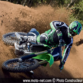 Nouveautés Kawasaki 2009 : les Verts donnent un aperçu des machines à gagner le MX 2009 !