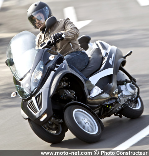 Test Piaggio MP3 LT : Le maxi scooter pour tous !