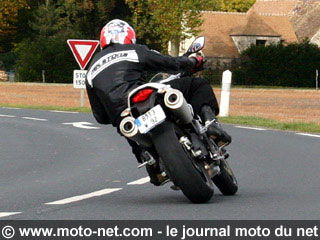 Essai du blouson en cuir Nicky de chez Helstons