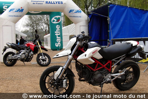 Face à face Dorsoduro / Hypermotard : deux italiennes bien dévergondées !