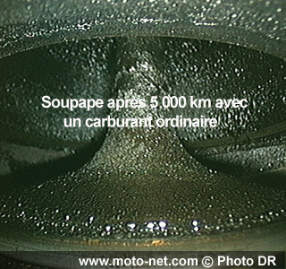 Soupape de la BMW R1200 GS après 5000 km avec un carburant ordinaire