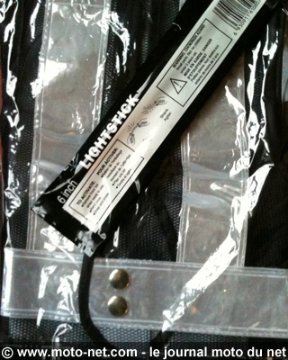 AXA Prévention distribue 10 000 kits de visibilité aux motards