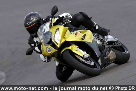 La BMW S 1000 RR en action sur le tracé de Portimao