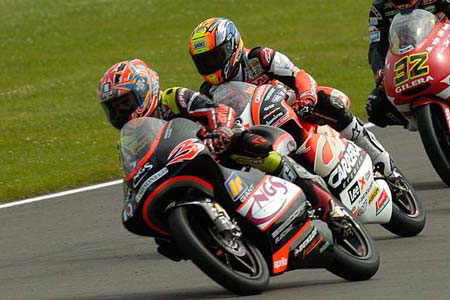 Grand Prix moto d'Angleterre 2004 : le tour par tour