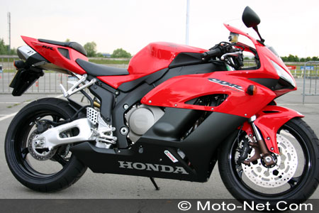 Essai Moto-Net : Honda 1000 CBR RR Fireblade