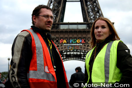 Les motards enterrent les feux de jour