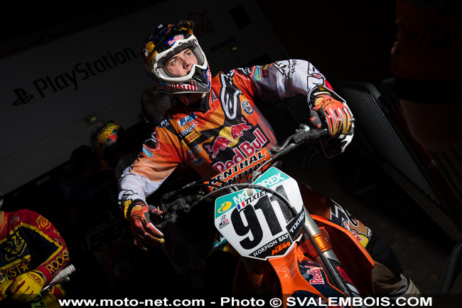 Galerie : les plus belles photos du Supercross de Bercy 2013