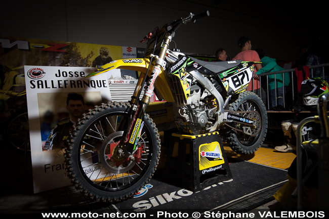 Galerie : les plus belles photos du Supercross de Bercy 2013