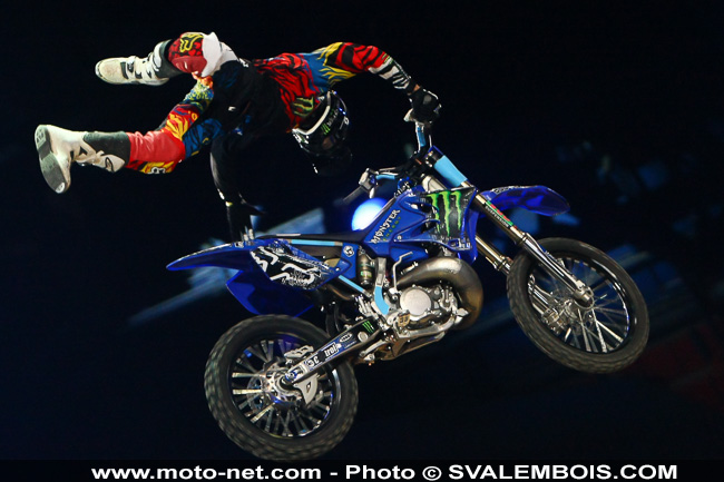 Galerie : les plus belles photos du Supercross de Bercy 2013