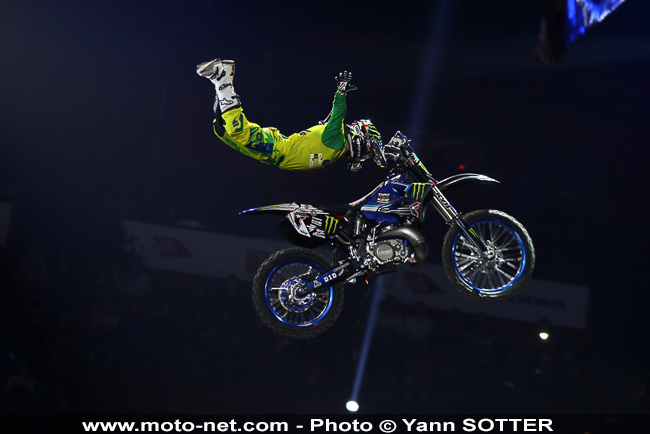 Galerie : les plus belles photos du Supercross de Bercy 2013