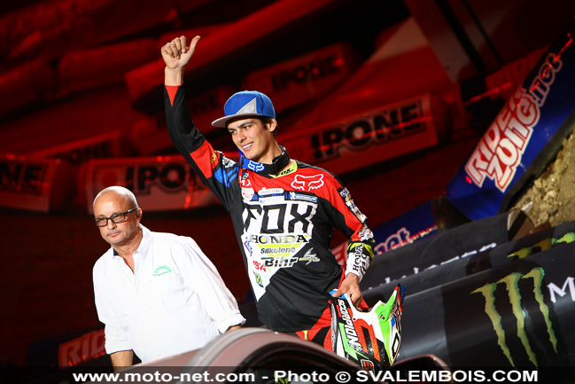 Galerie : les plus belles photos du Supercross de Bercy 2013