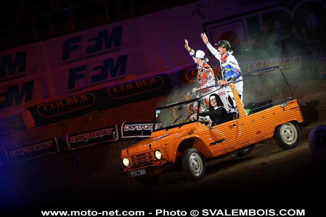 Galerie : les plus belles photos du Supercross de Bercy 2013