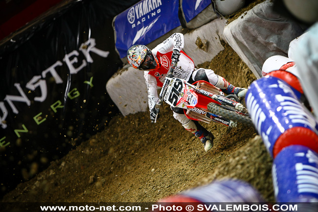 Galerie : les plus belles photos du Supercross de Bercy 2013