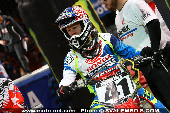 Galerie : les plus belles photos du Supercross de Bercy 2013