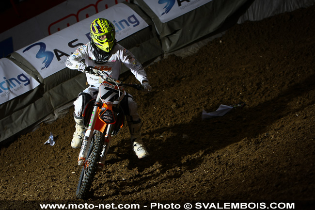 Galerie : les plus belles photos du Supercross de Bercy 2013