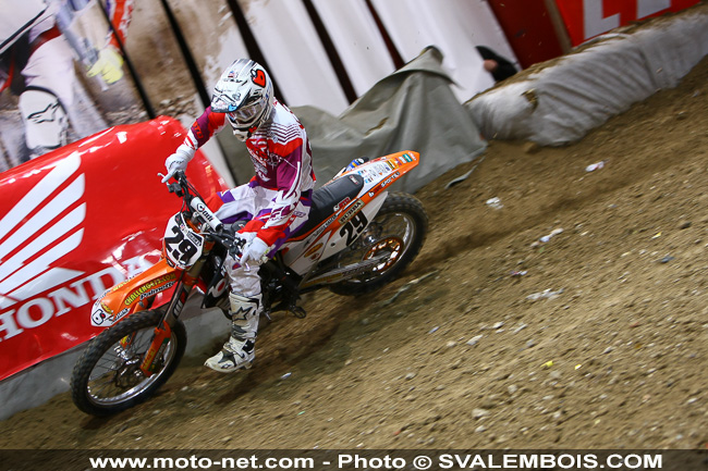 Galerie : les plus belles photos du Supercross de Bercy 2013