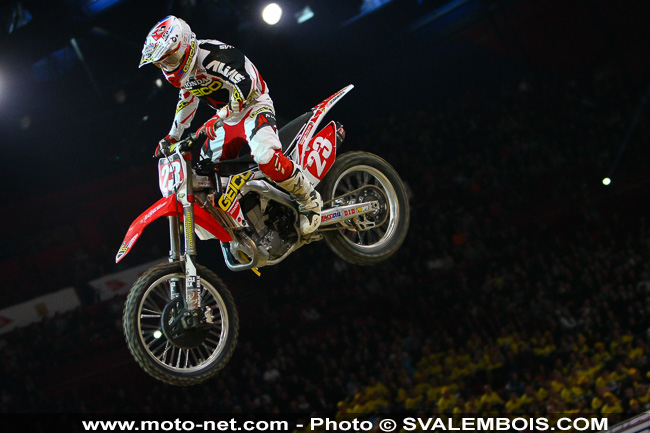 Galerie : les plus belles photos du Supercross de Bercy 2013
