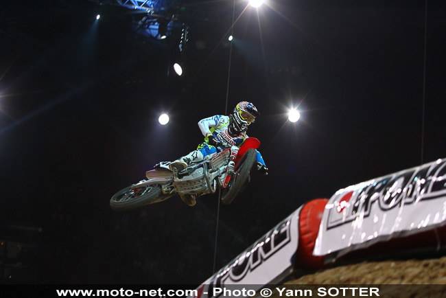 Galerie : les plus belles photos du Supercross de Bercy 2013