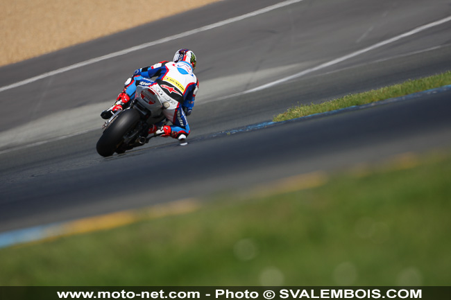 24 Heures Motos 2015 - Galerie photo 02 : départ et premières heures de course