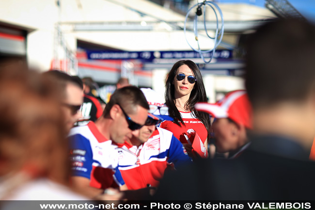 Bol d'Or 2015 - Galerie photo 07 : les filles les plus sexy du Bol d'Or