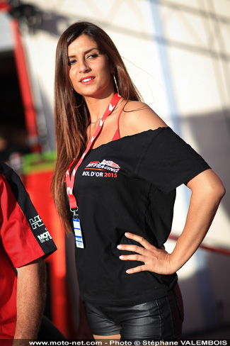 Bol d'Or 2015 - Galerie photo 07 : les filles les plus sexy du Castellet