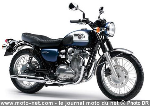 Kawasaki rappelle les W800 pour des problèmes de faisceau et de pipes d'admission