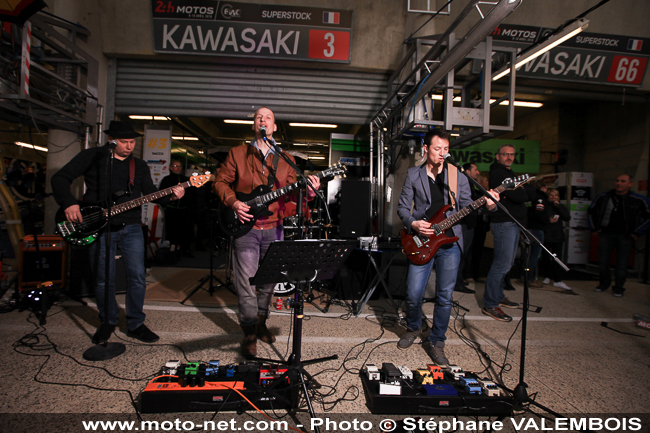 Galerie photo 24 Heures Motos 2016 - 03 : visite des stands