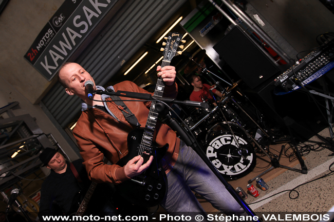 Galerie photo 24 Heures Motos 2016 - 03 : visite des stands