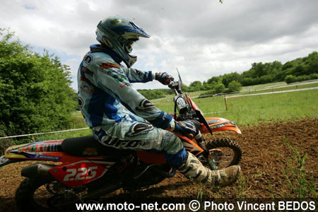 Championnat de France d'enduro - Nuit-Saint-Georges (Côte d'Or) : Marc Germain, Mickaël Pichon et Fabien Planet s'installent aux commandes du Championnat de France