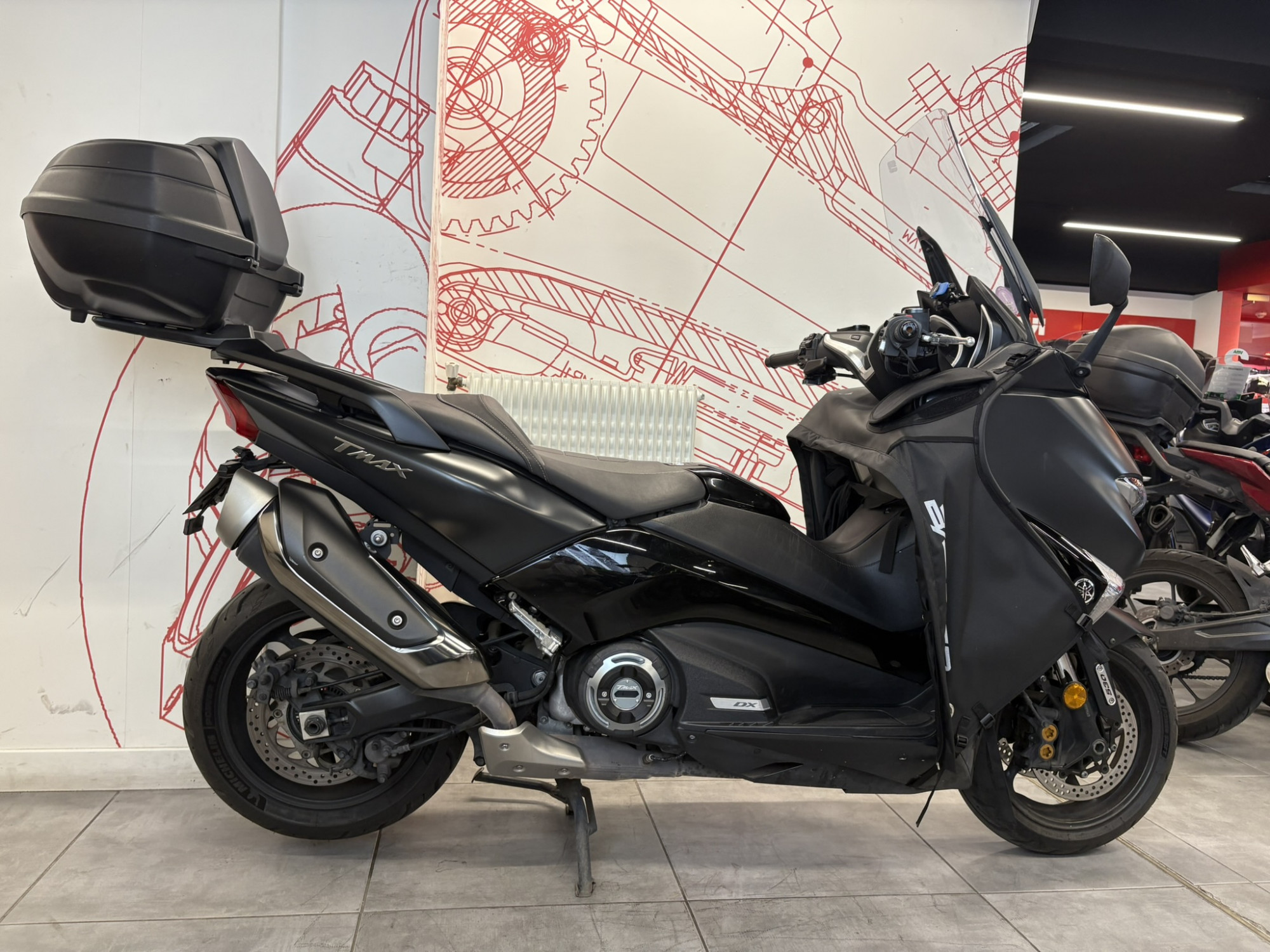 YAMAHA 530 XP T-MAX 530 DX