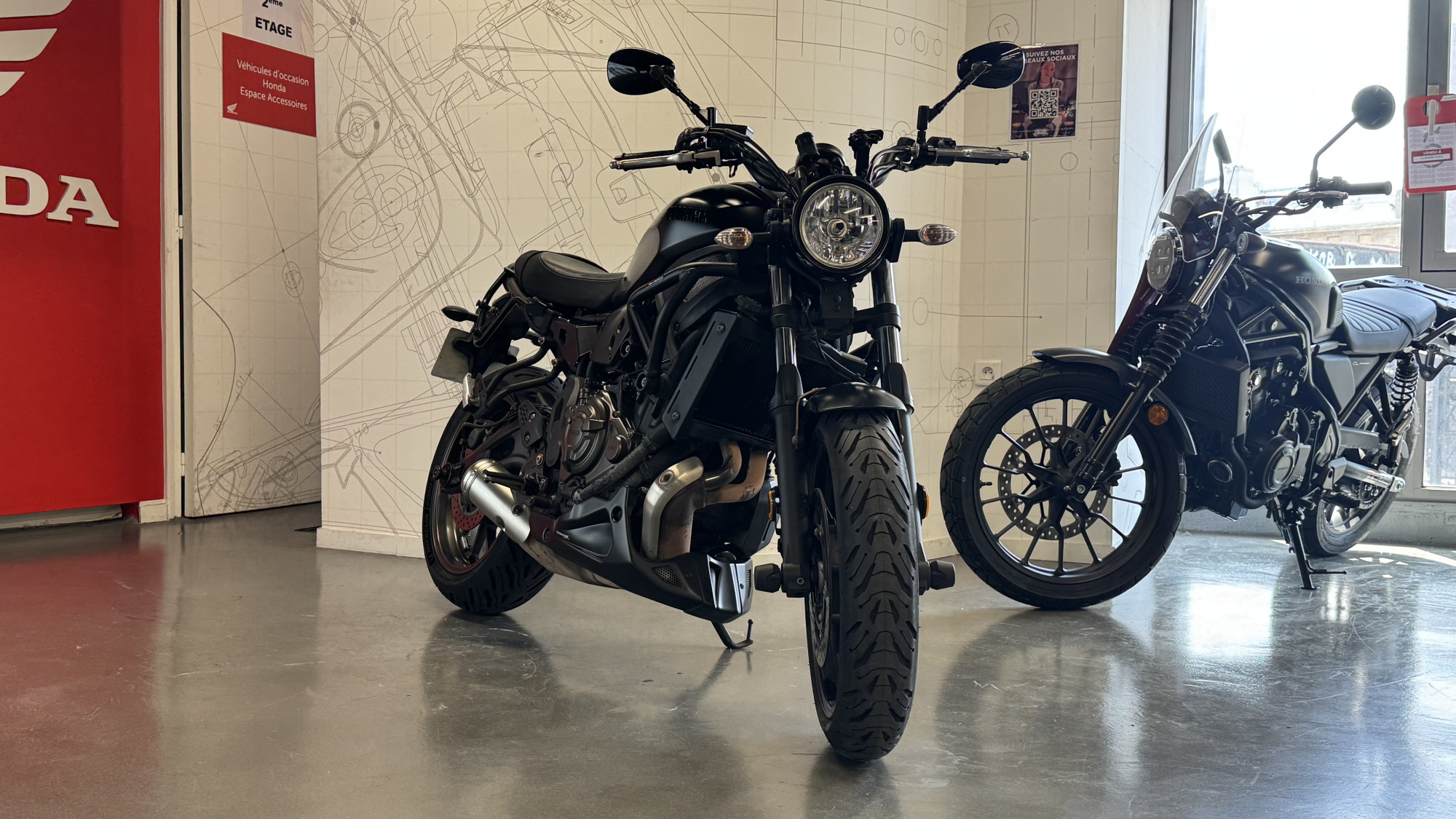YAMAHA 700 XSR 700