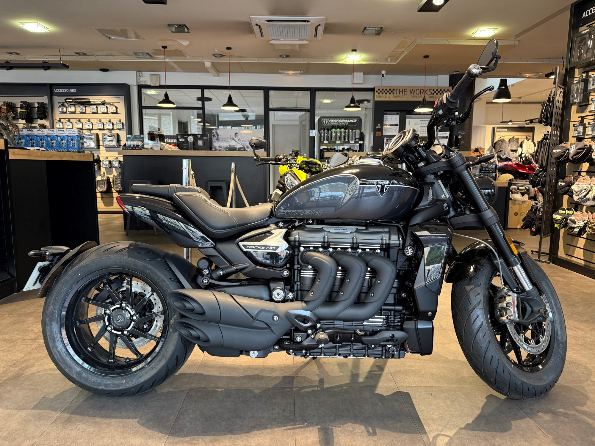 TRIUMPH 2458 ROCKET 3 R STORM