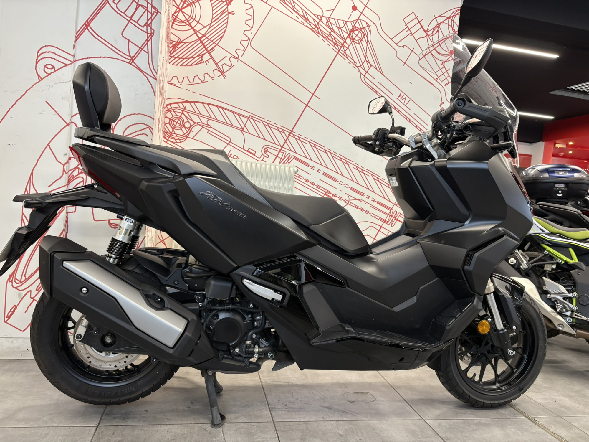 HONDA 350 ADV 350