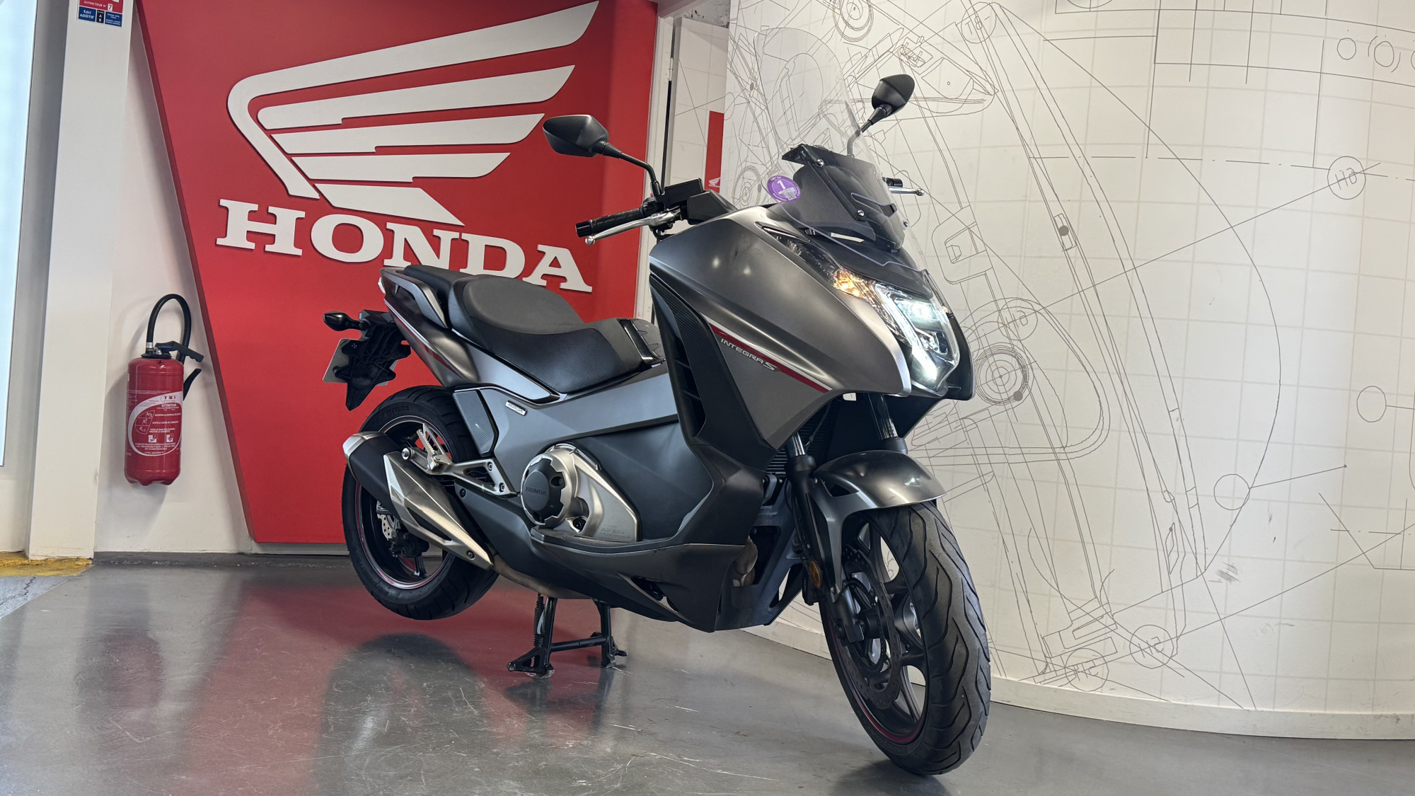 HONDA 750 INTEGRA 750 S