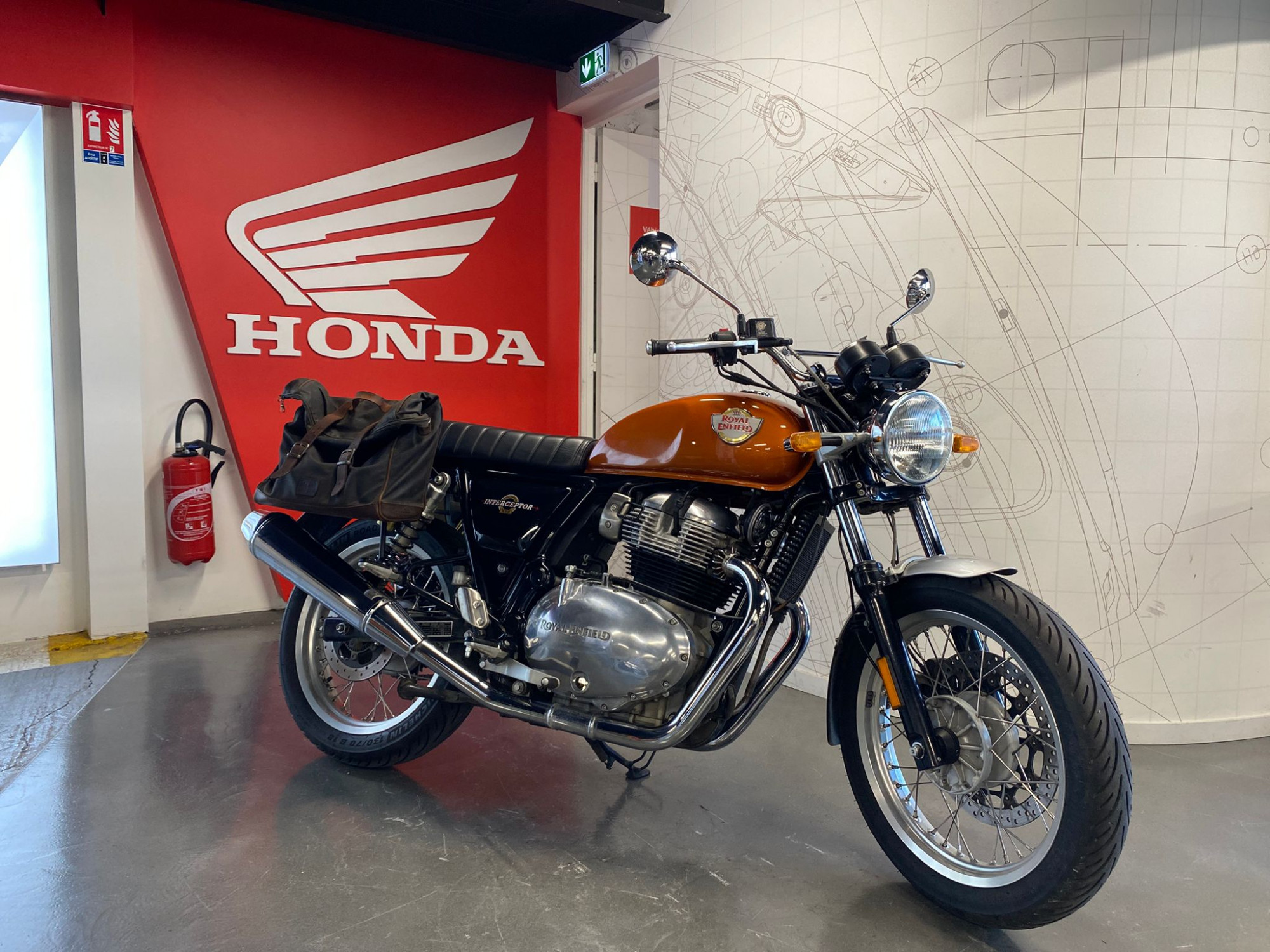 ROYAL ENFIELD 650 INTERCEPTOR