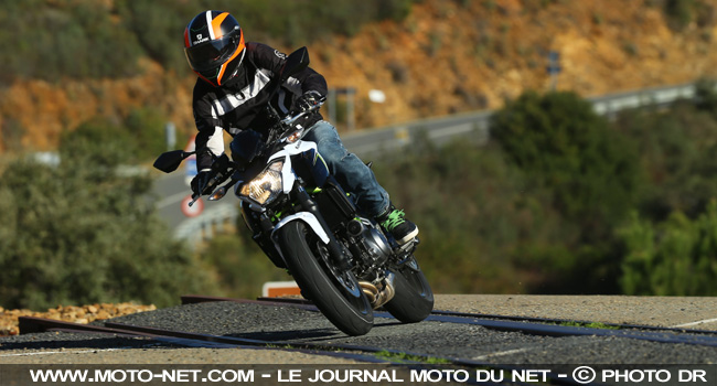  Essai Z650 : le roadster Kawasaki, plus léger que l'ER
