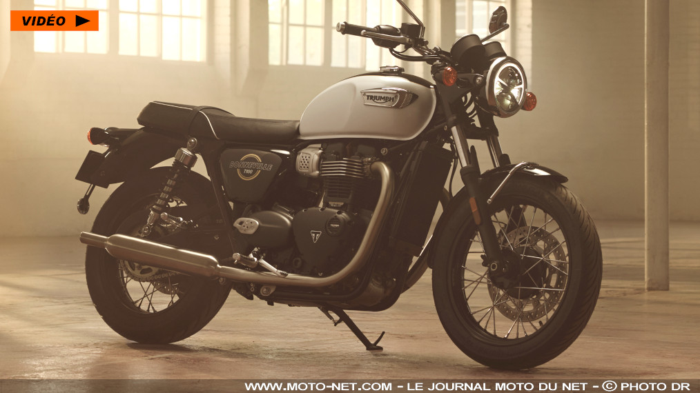 Les Triumph Bonneville T100 et T120 se modernisent pour 2026

Qui n'avance pas, recule... Ou à moto : ''qui n'avance pas, perd l'équilibre'' ! C'est pourquoi Triumph a décidé de mettre à jour sa gamme de motos aux délicieux looks &quot;Classics&quot; ! Moto-Net.Com débute les présentations avec les Bonneville T100 et T120 (standard et Black). Infos, taros, dispo et vidéos...
